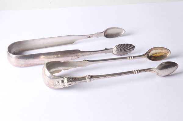 Lot 1072 - SUGAR TONGS