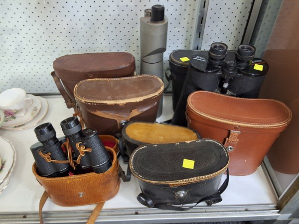 Lot 1601 - BINOCULARS
