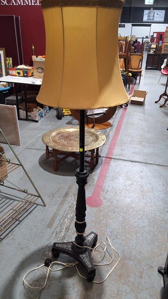 Lot 5 - STANDARD LAMP