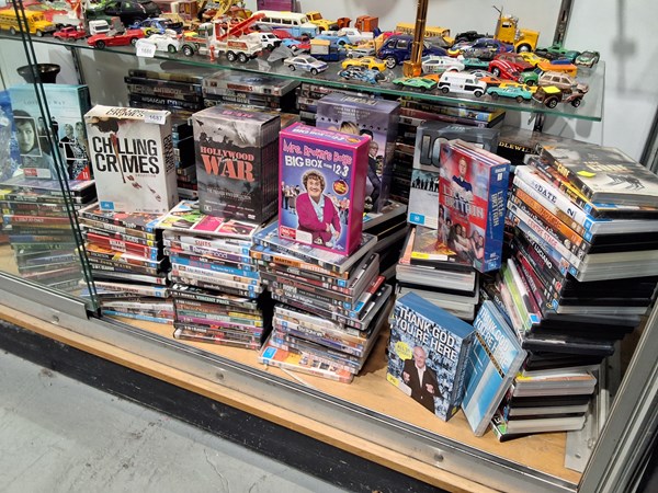 Lot 1687 - DVDS