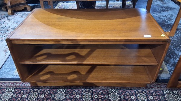 Lot 215 - COFFEE TABLE