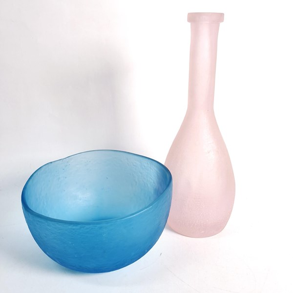 Lot 1220 - STUDIO GLASS