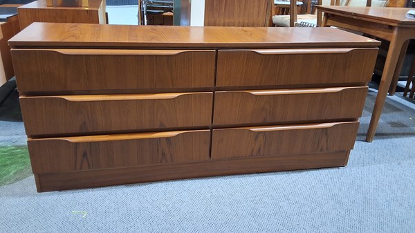 Lot 444 - SIDEBOARD