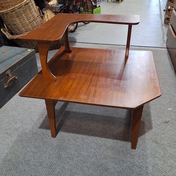 Lot 407 - CORNER TABLE