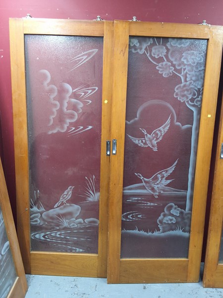 Lot 380 - SLIDING DOORS