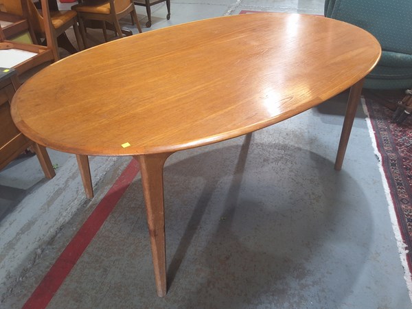 Lot 505 - DINING TABLE