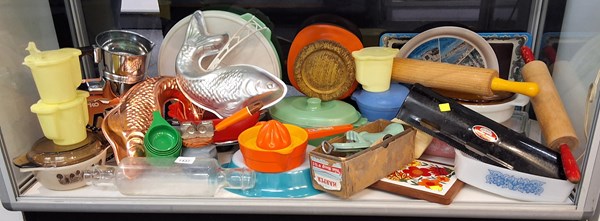 Lot 1437 - RETRO KITCHENWARES