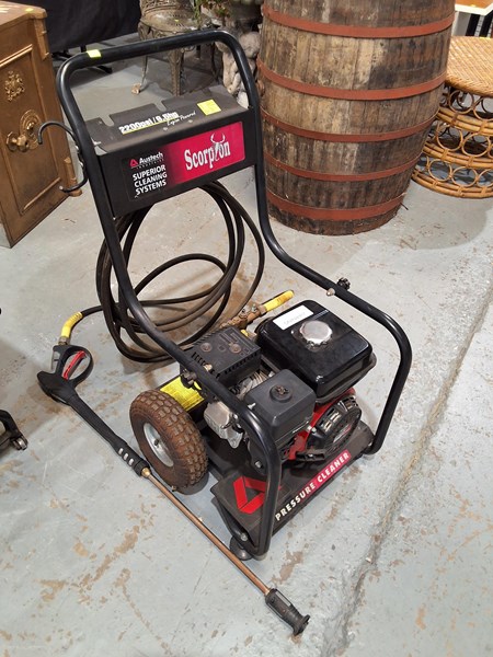 Lot 340 - PRESSURE WASHER