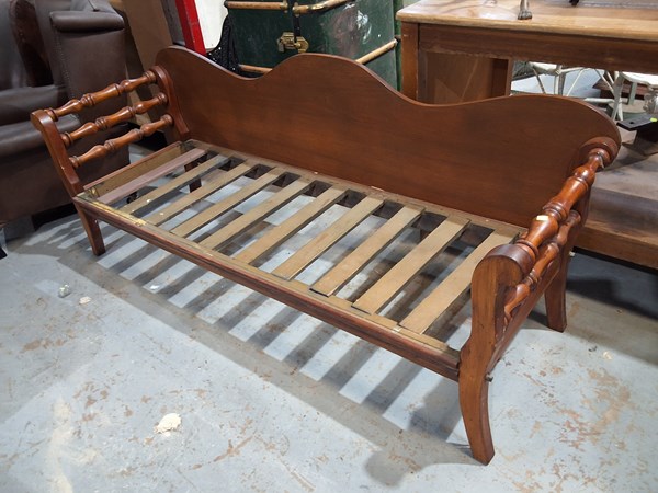 Lot 177 - MINERS COUCH