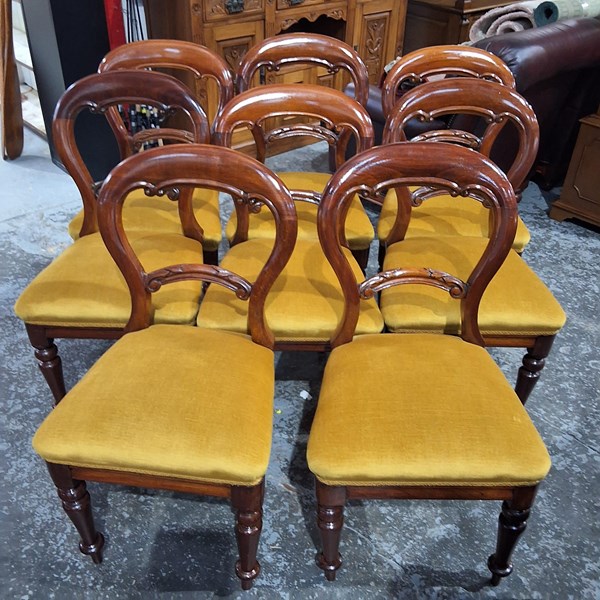 Lot 47 - DINING CHAIRS