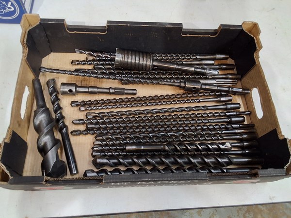 Lot 304 - MASONRY DRILL BITS