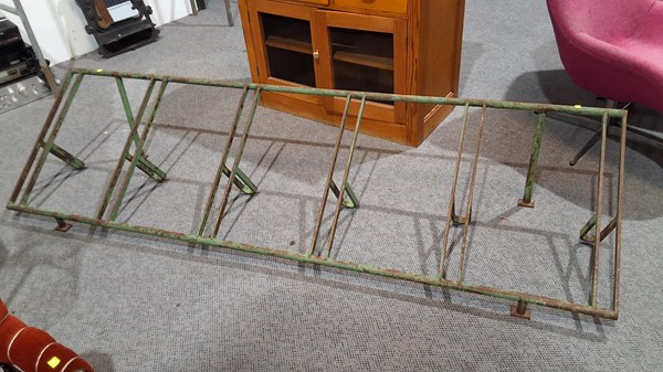 Lot 409 - BICYCLE RACK