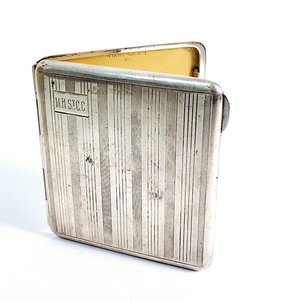 Lot 1068 - SILVER CIGARETTE CASE