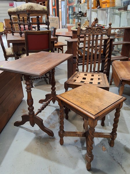 Lot 353 - FURNITURE LOT