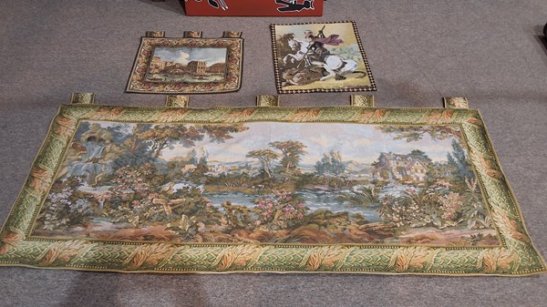 Lot 24 - TAPESTRIES