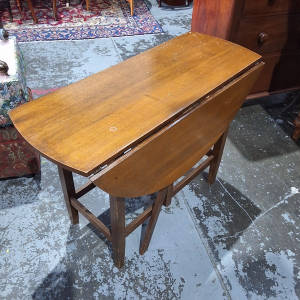 Lot 253 - DROPSIDE TABLE