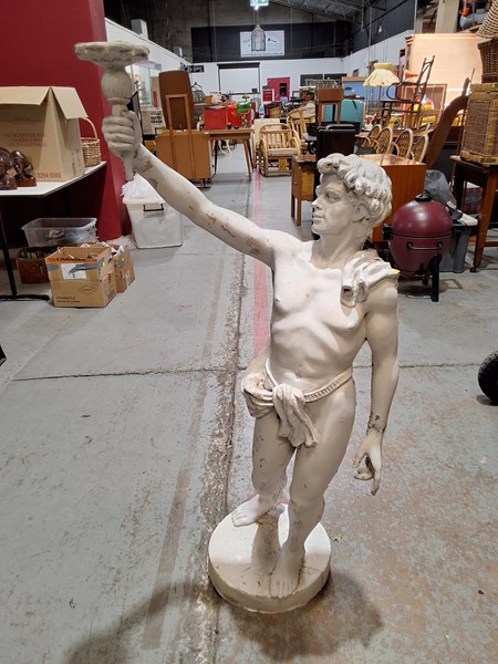 Lot 558 - GARDEN STATUE