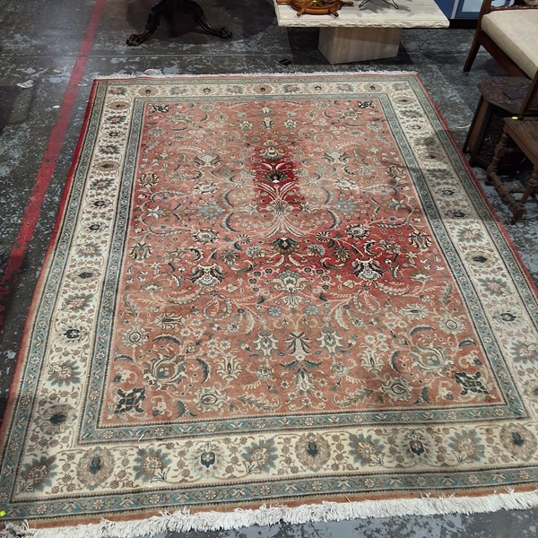 Lot 17 - RUG