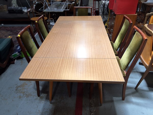 Lot 509 - DINING TABLE AND CHAIRS