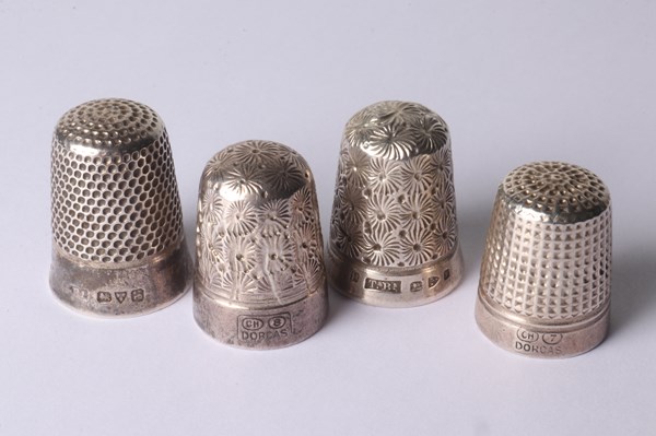 Lot 1043 - THIMBLES