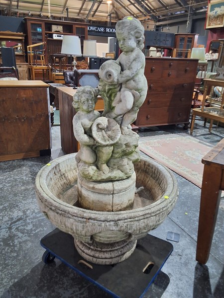 Lot 262 - WATER FOUNTAIN