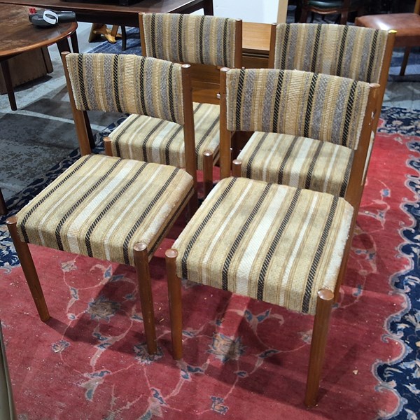 Lot 614 - DINING CHAIRS