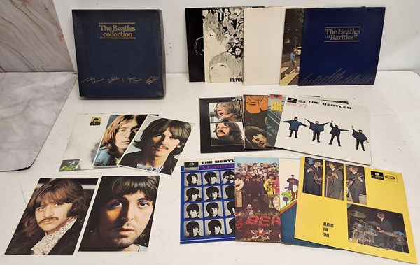 Lot 1368 - THE BEATLES COLLECTION