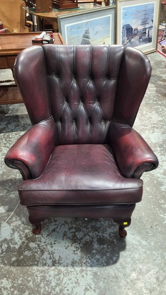 Lot 235 - ARMCHAIR