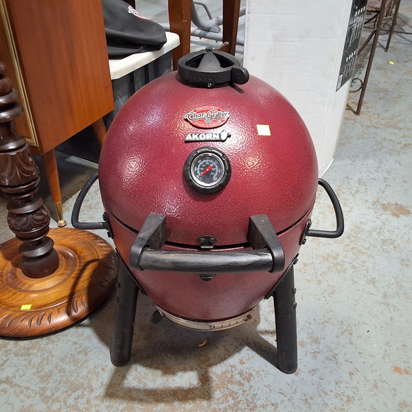 Lot 554 - PORTABLE BBQ SMOKER