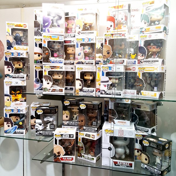 Lot 1492 - FUNKO POPS