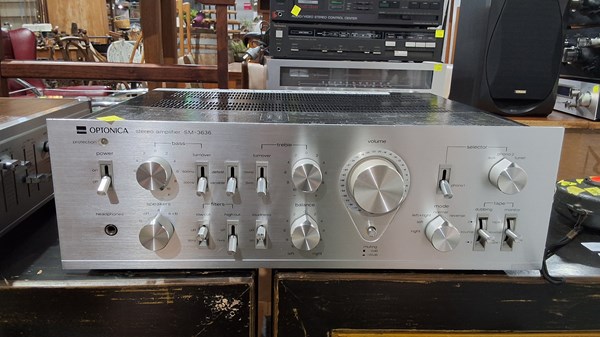 Lot 438 - STEREO AMPLIFIER