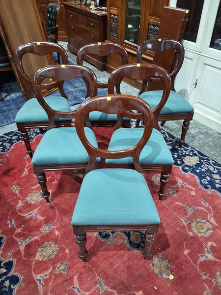 Lot 139 - DINING CHAIRS