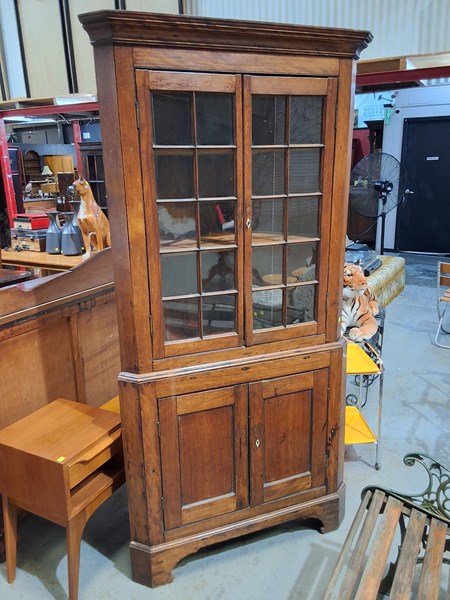 Lot 308 - CORNER CABINET