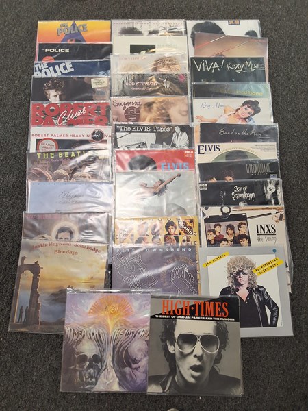 Lot 1259 - VINYL RECORDS