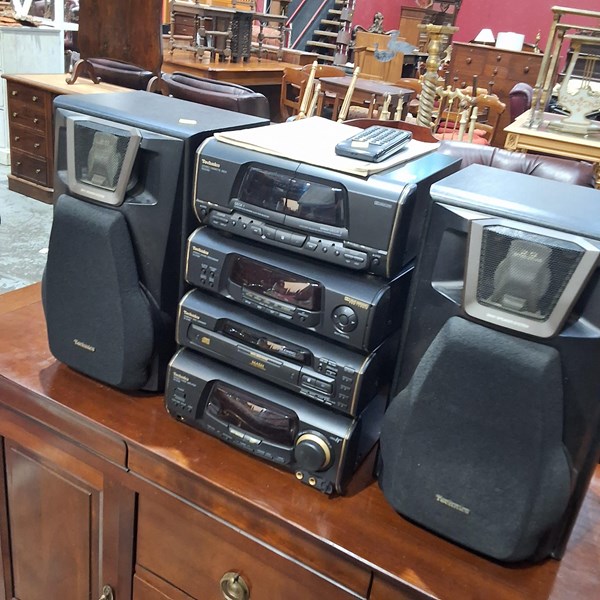 Lot 206 - STEREO