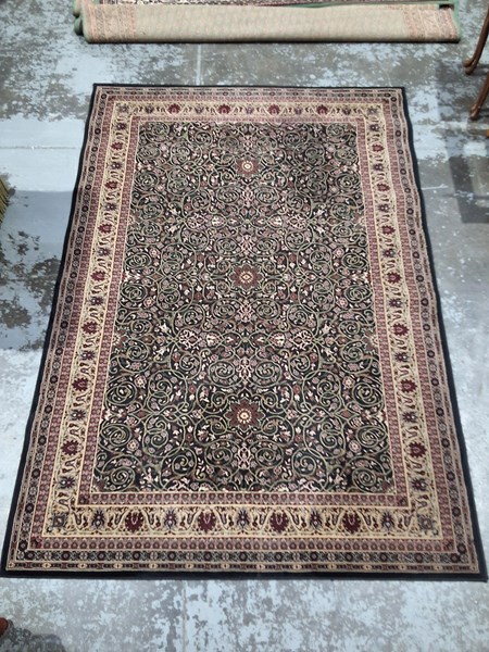 Lot 111 - RUG