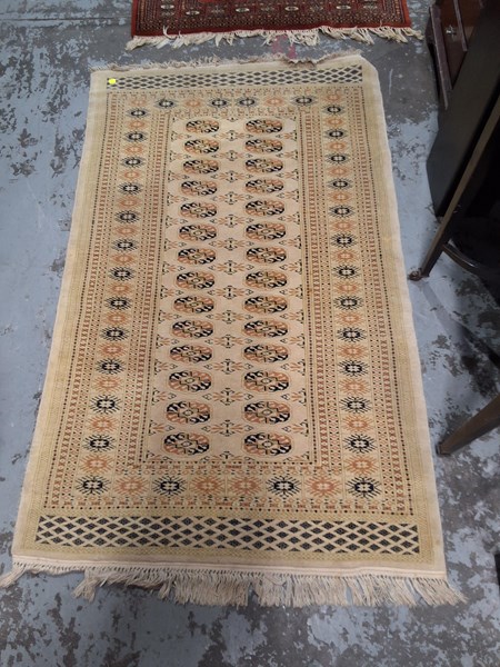 Lot 95 - RUG