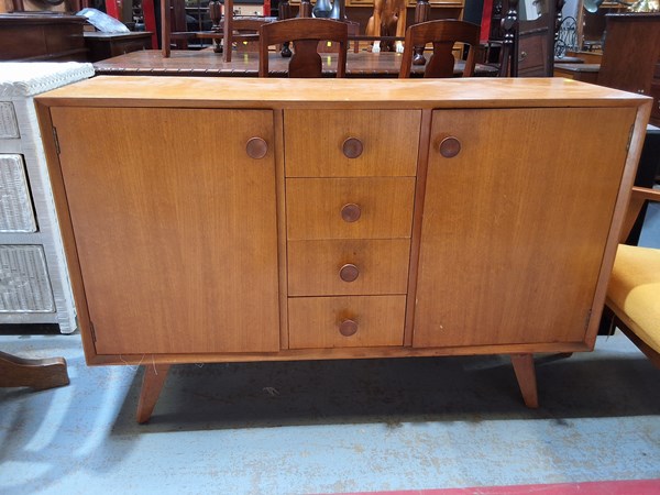 Lot 459 - SIDEBOARD