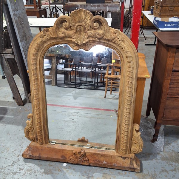 Lot 42 - MIRROR
