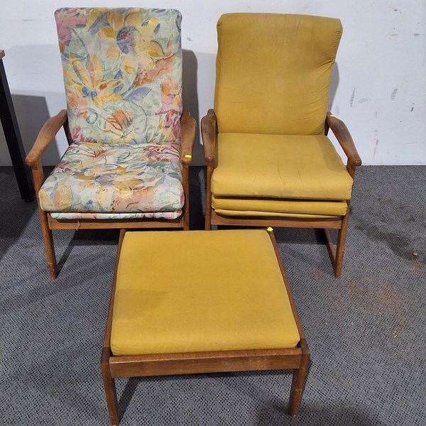 Lot 428 - TV CHAIRS