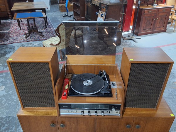 Lot 462 - STEREO