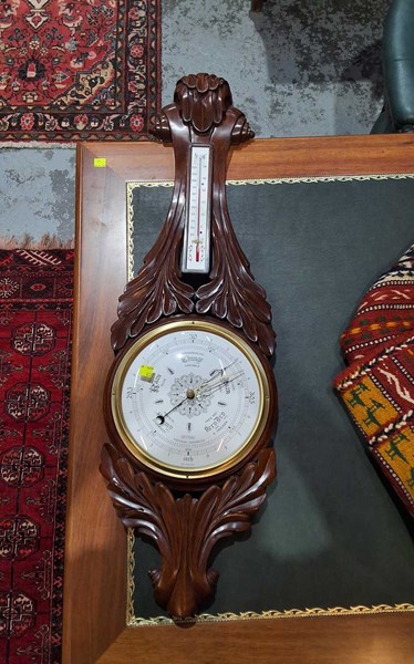 Lot 44 - BAROMETER