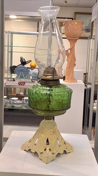 Lot 1291 - OIL LAMP