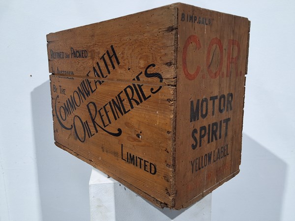 Lot 94 - OIL BOX