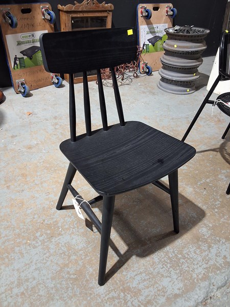 Lot 495 - DINING CHAIR