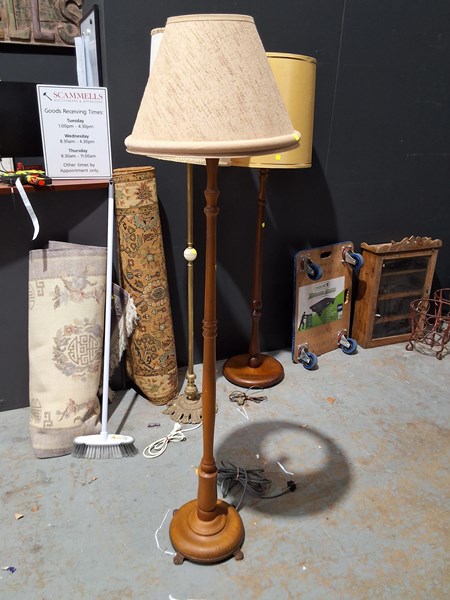 Lot 386 - STANDARD LAMP