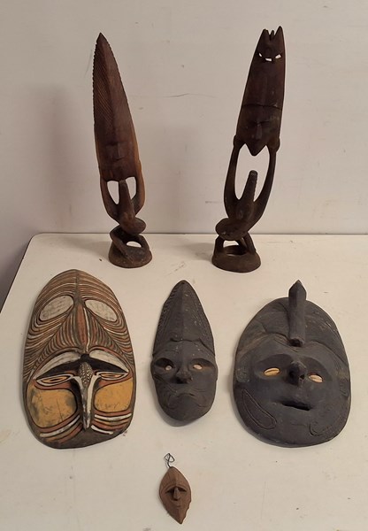 Lot 1081 - INDIGENOUS ART