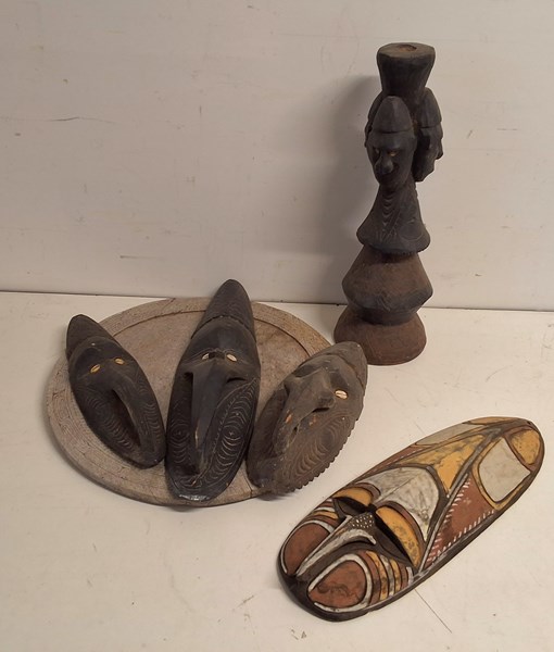 Lot 1083 - INDIGENOUS ART