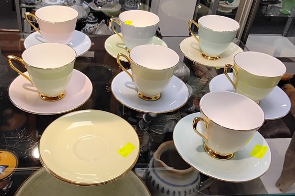 Lot 1319 - TRIO SETS