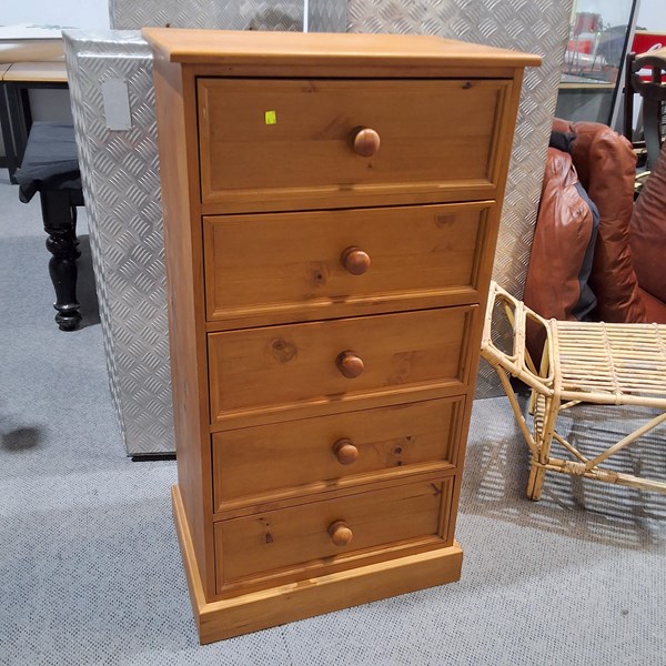 Lot 433 - TALLBOY CHEST OF DRAWERS